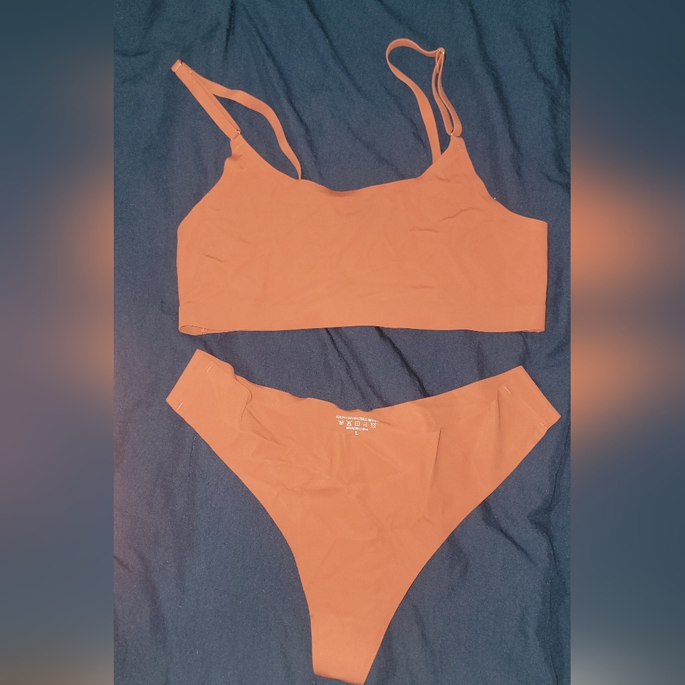 COPY - Brand New 2 sets of matching Bra & Thong Size L